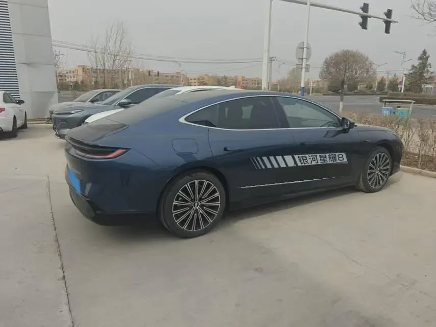 2025 Geely Galaxy Starshine 8 1.5T 163HP L4 3DHT PHEV 27.69KWH,autocango,china used car exporter,china ev exporter,chinese used car exporter,chinese used ev exporter