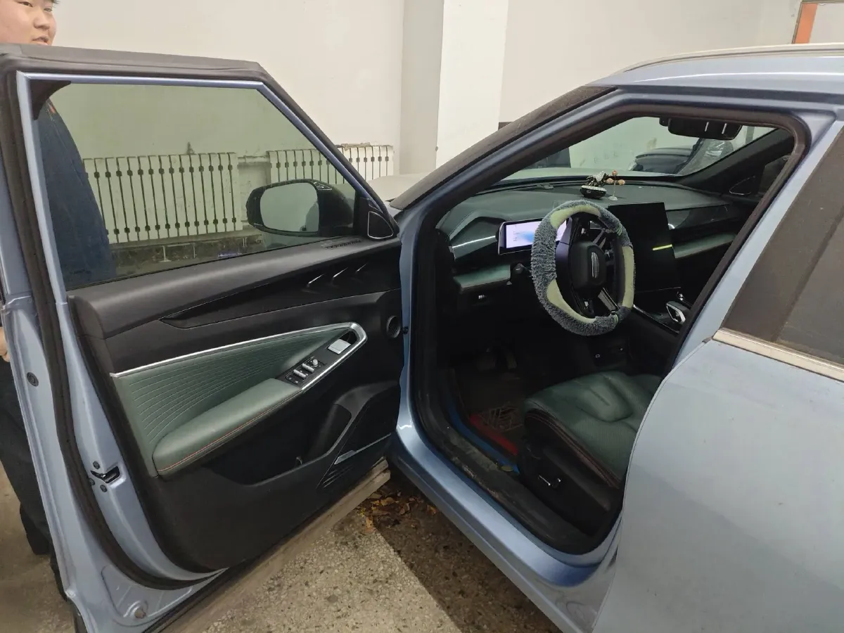 2024 Geely Azkarra 1.5T 181HP L4 7DCT,autocango,china used car exporter,china ev exporter,chinese used car exporter,chinese used ev exporter