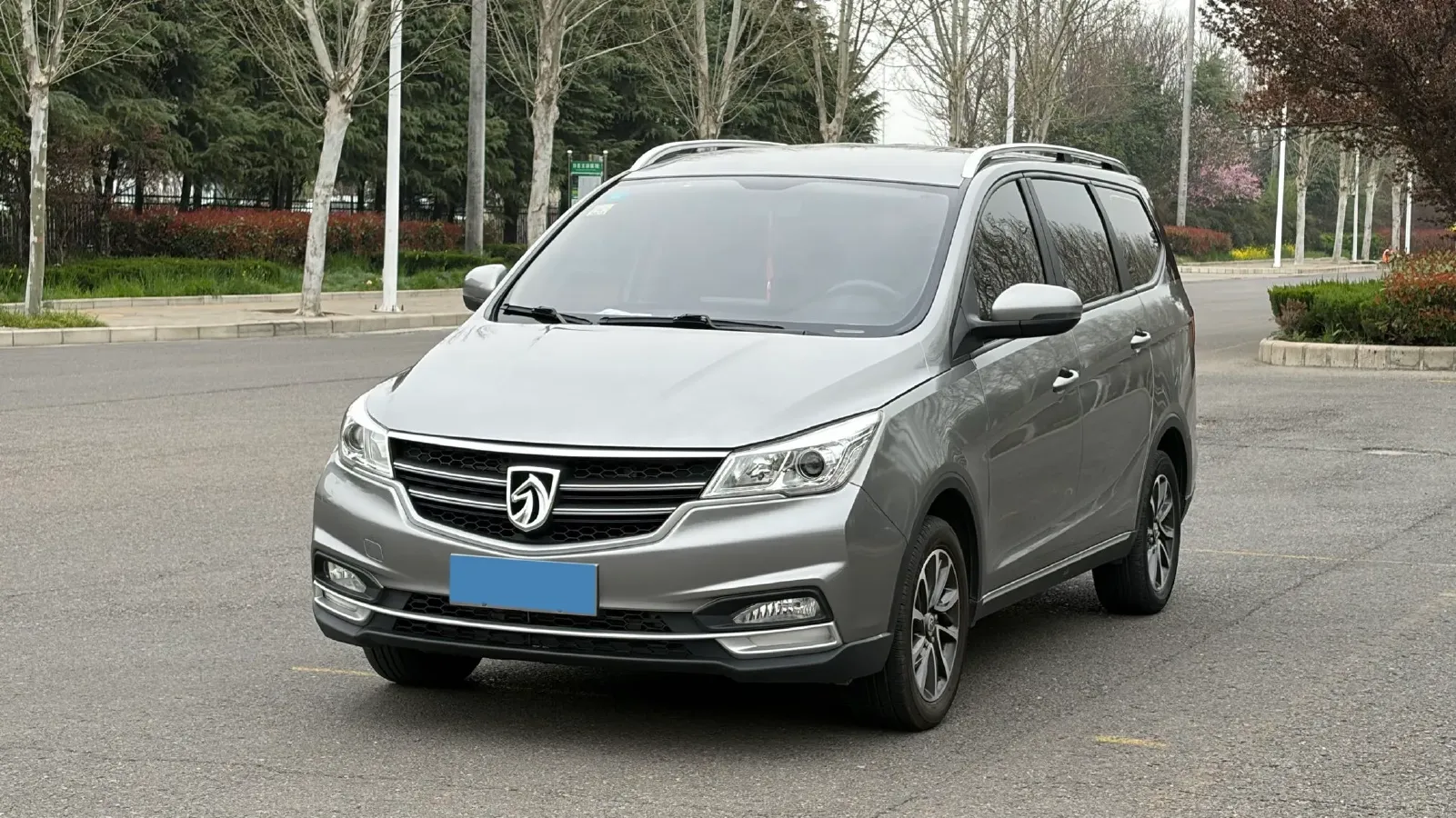 2019 BaoJun 730 1.5L 112HP L4 6MT,autocango,china used car exporter,china ev exporter,chinese used car exporter,chinese used ev exporter
