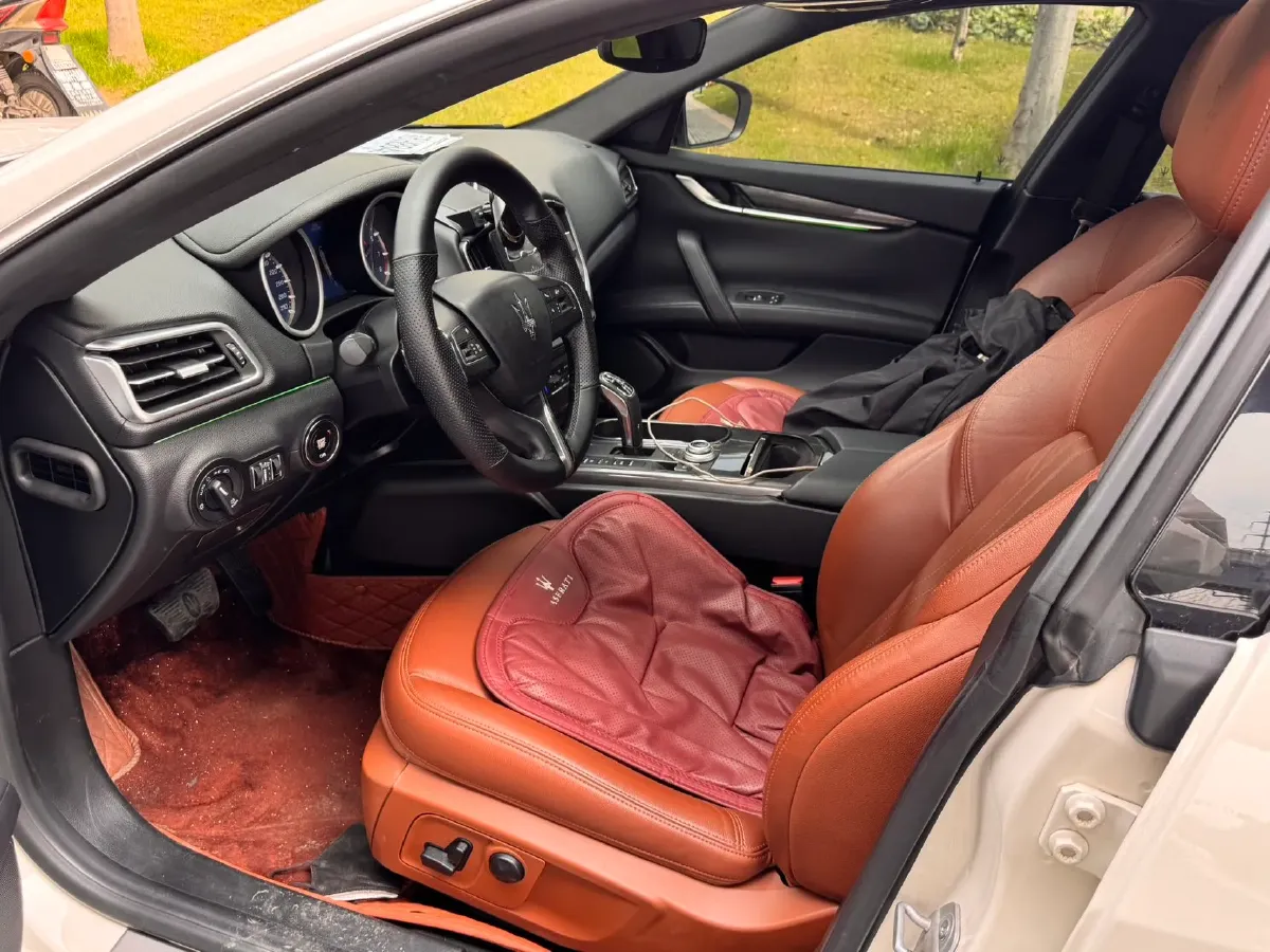 2018 Maserati Ghibli 3.0T 350HP V6 8AT,autocango,china used car exporter,china ev exporter,chinese used car exporter,chinese used ev exporter