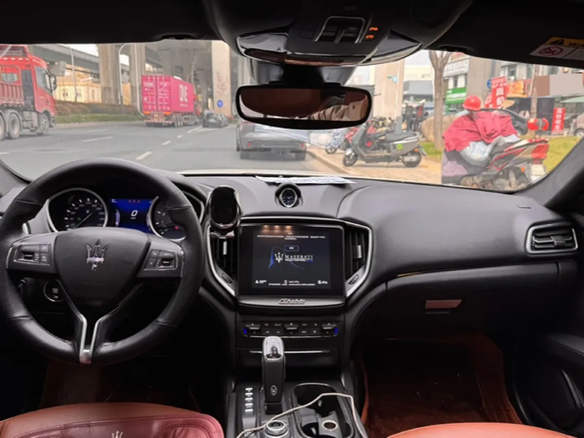 2018 Maserati Ghibli 3.0T 350HP V6 8AT,autocango,china used car exporter,china ev exporter,chinese used car exporter,chinese used ev exporter