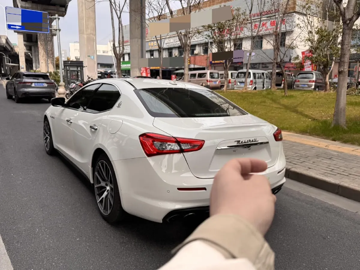 2018 Maserati Ghibli 3.0T 350HP V6 8AT,autocango,china used car exporter,china ev exporter,chinese used car exporter,chinese used ev exporter