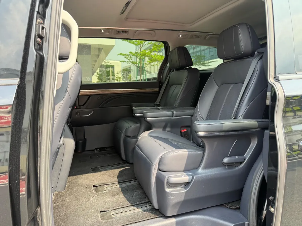 2023 GAC Trumpchi M8 2.0T 252HP L4 8AT,autocango,china used car exporter,china ev exporter,chinese used car exporter,chinese used ev exporter