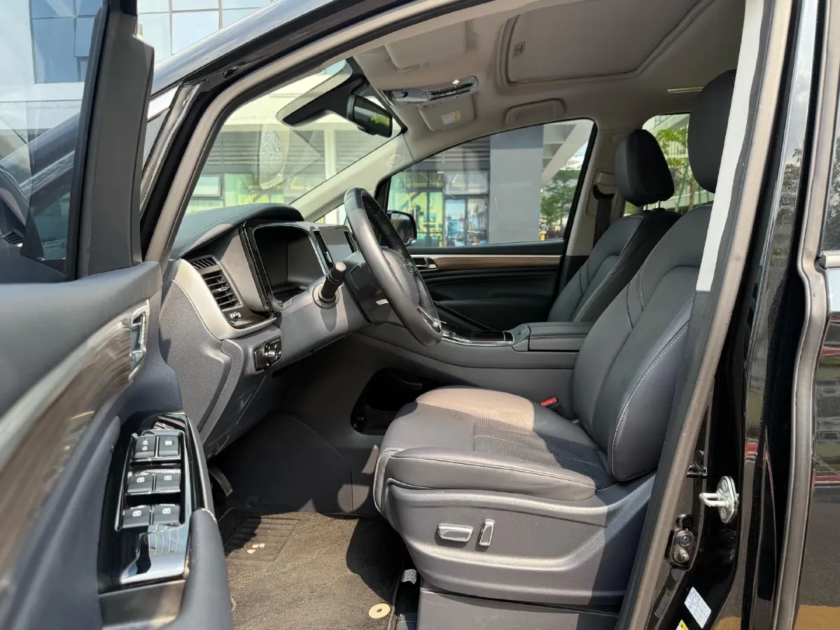 2023 GAC Trumpchi M8 2.0T 252HP L4 8AT,autocango,china used car exporter,china ev exporter,chinese used car exporter,chinese used ev exporter