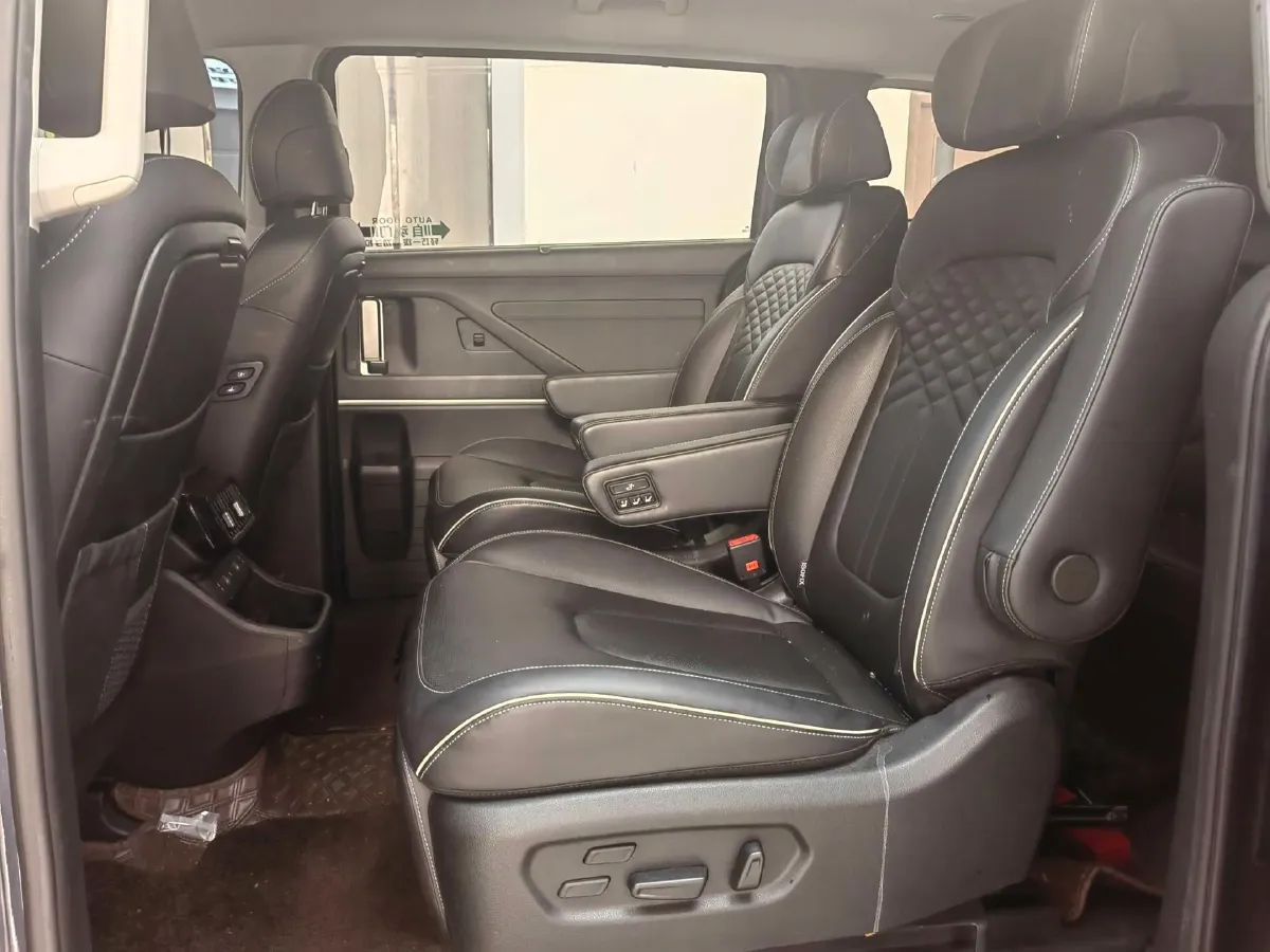 2021 Hyundai Custo 2.0T 236HP L4 8AT,autocango,china used car exporter,china ev exporter,chinese used car exporter,chinese used ev exporter