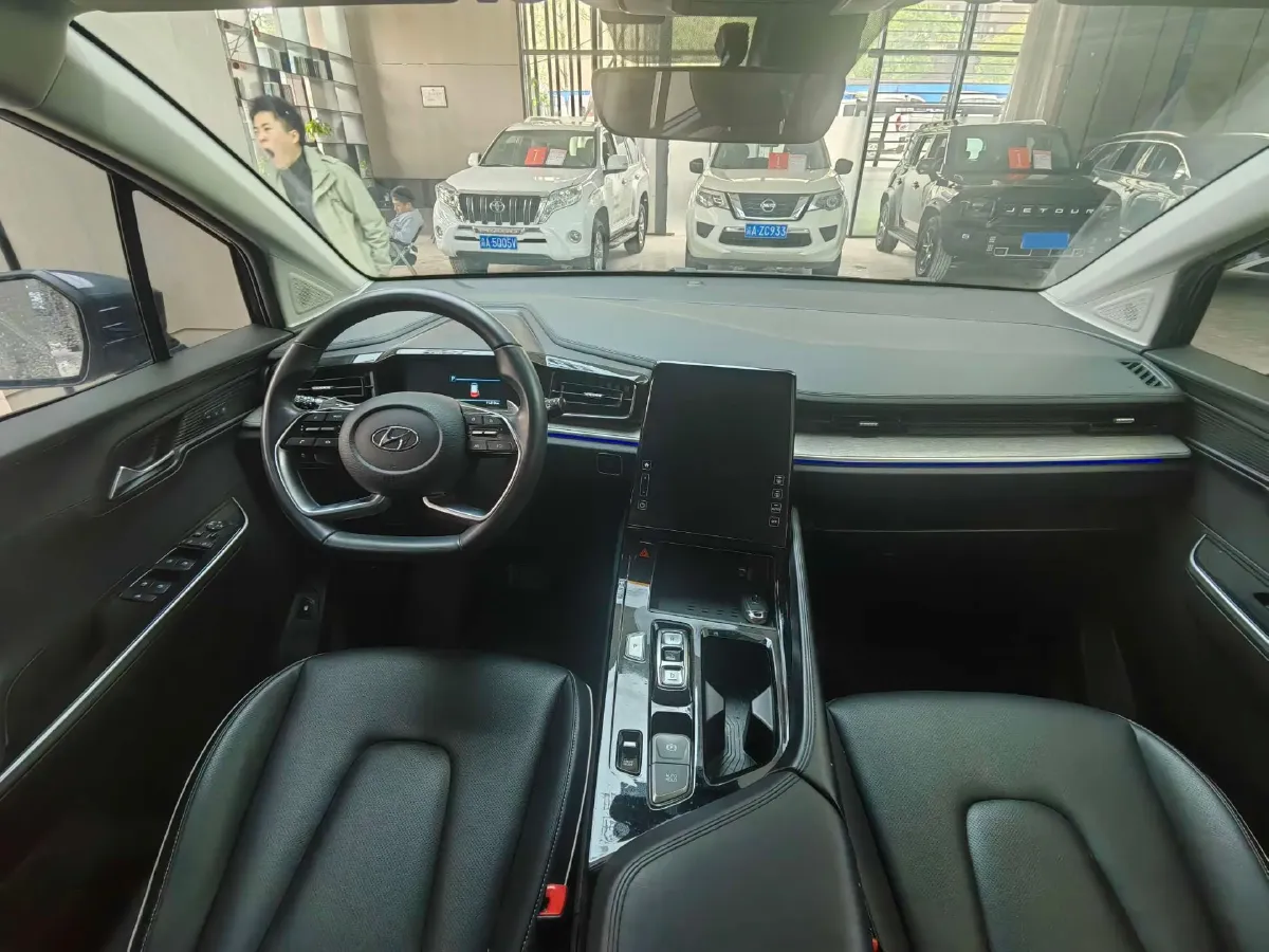 2021 Hyundai Custo 2.0T 236HP L4 8AT,autocango,china used car exporter,china ev exporter,chinese used car exporter,chinese used ev exporter