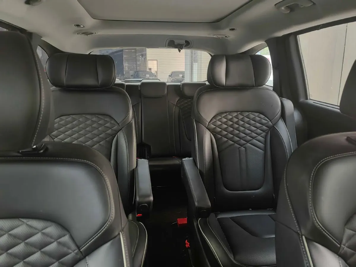 2021 Hyundai Custo 2.0T 236HP L4 8AT,autocango,china used car exporter,china ev exporter,chinese used car exporter,chinese used ev exporter