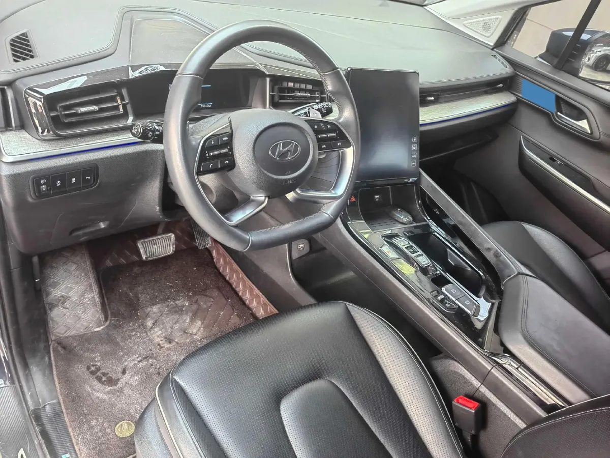 2021 Hyundai Custo 2.0T 236HP L4 8AT,autocango,china used car exporter,china ev exporter,chinese used car exporter,chinese used ev exporter