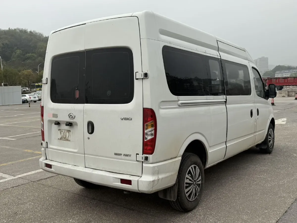 2020 MAXUS XinTu V80 2.5T 136HP L4 6MT,autocango,china used car exporter,china ev exporter,chinese used car exporter,chinese used ev exporter
