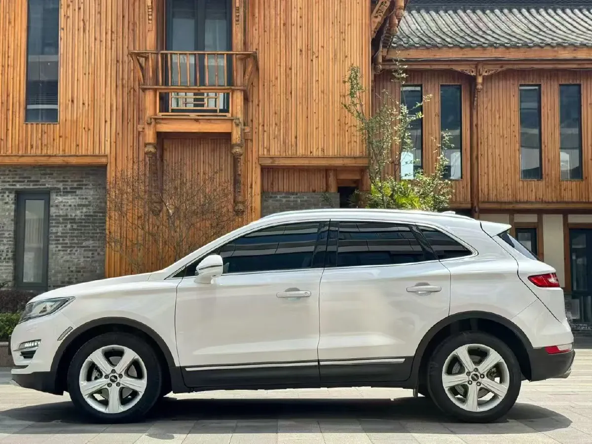 2017 Lincoln MKC 2.0T 203HP L4 6AT,autocango,china used car exporter,china ev exporter,chinese used car exporter,chinese used ev exporter