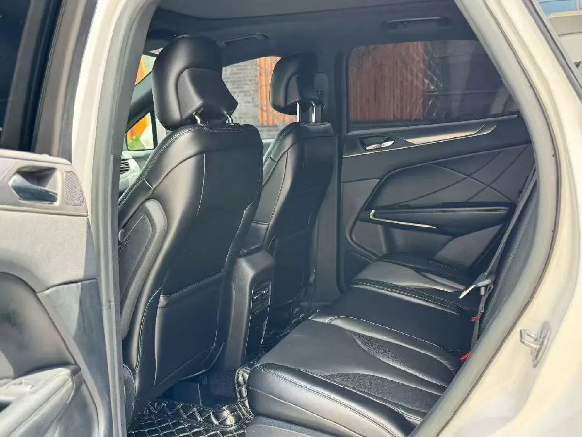 2017 Lincoln MKC 2.0T 203HP L4 6AT,autocango,china used car exporter,china ev exporter,chinese used car exporter,chinese used ev exporter