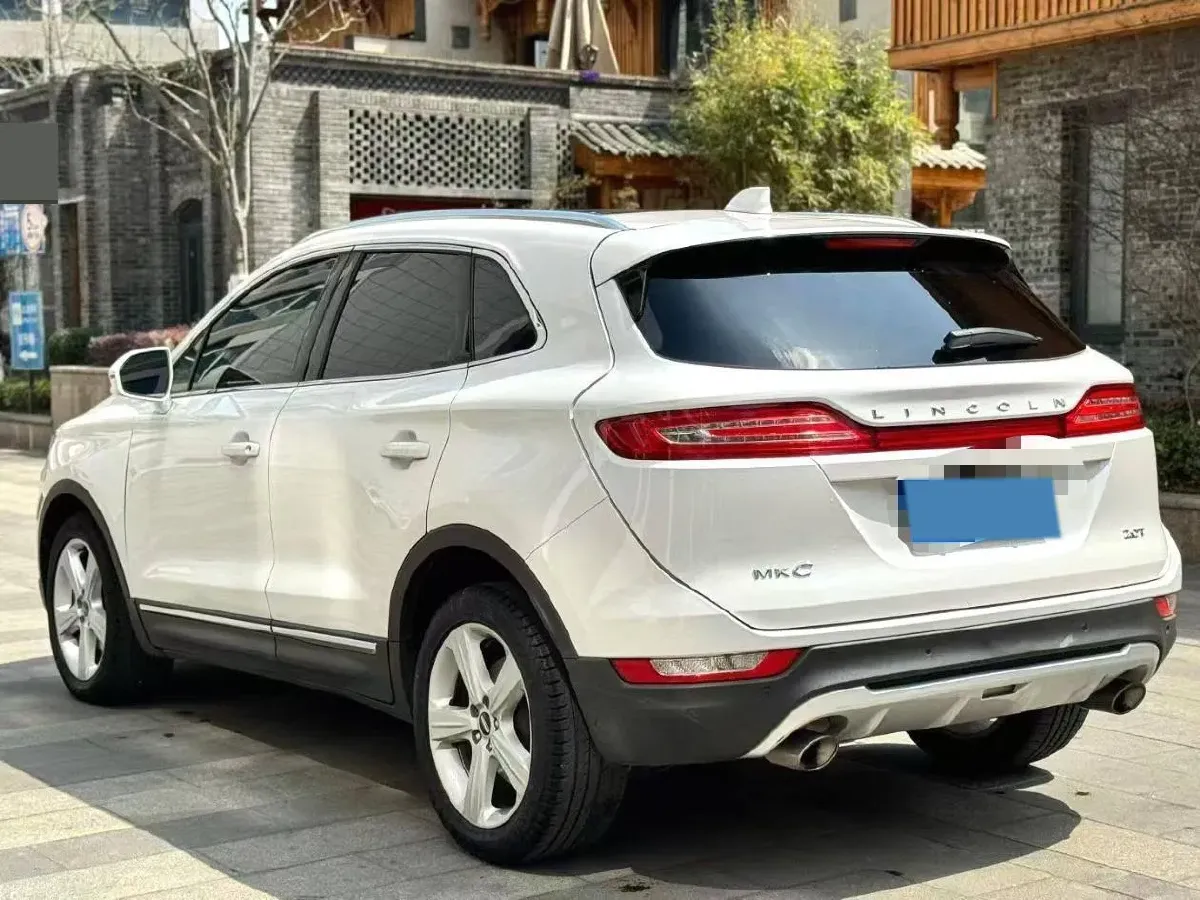 2017 Lincoln MKC 2.0T 203HP L4 6AT,autocango,china used car exporter,china ev exporter,chinese used car exporter,chinese used ev exporter