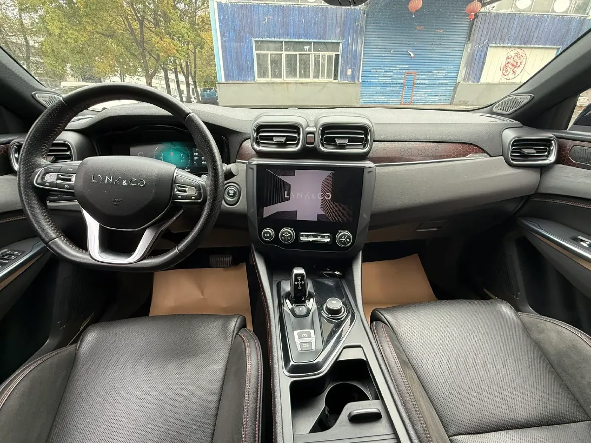 2019 LYNK&CO 01 2.0T 190HP L4 6AT,autocango,china used car exporter,china ev exporter,chinese used car exporter,chinese used ev exporter