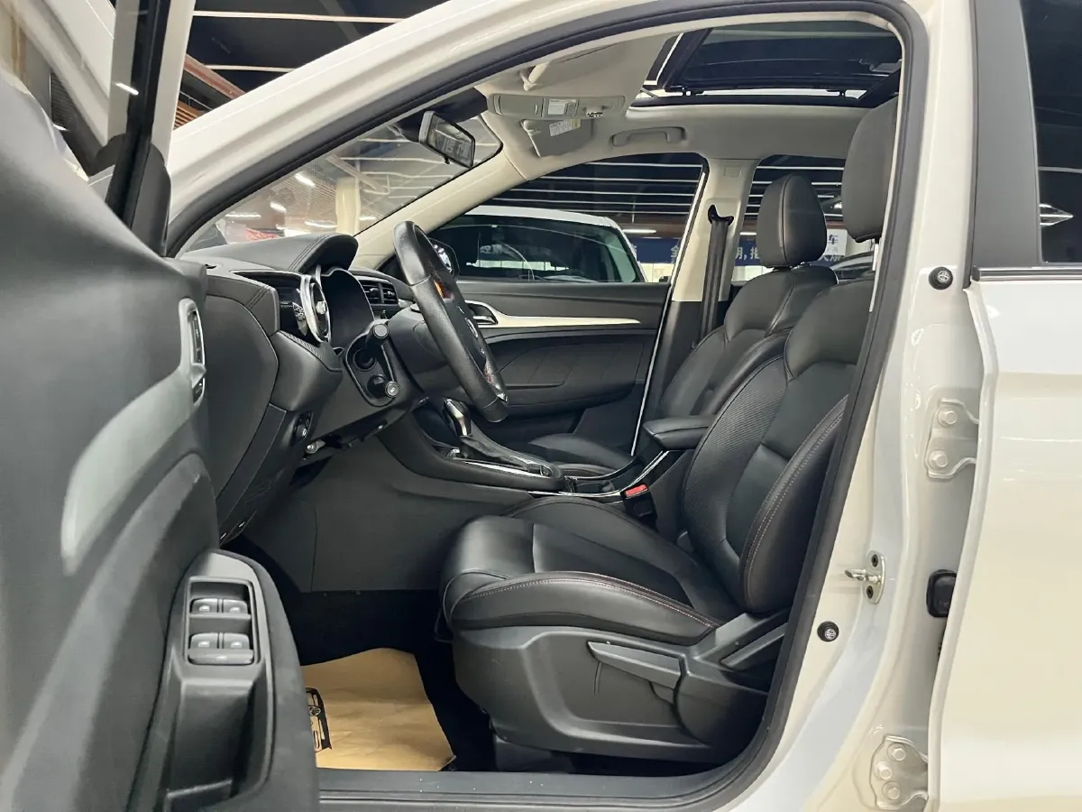 2020 MG ZS 1.5L 120HP L4 CVT,autocango,china used car exporter,china ev exporter,chinese used car exporter,chinese used ev exporter