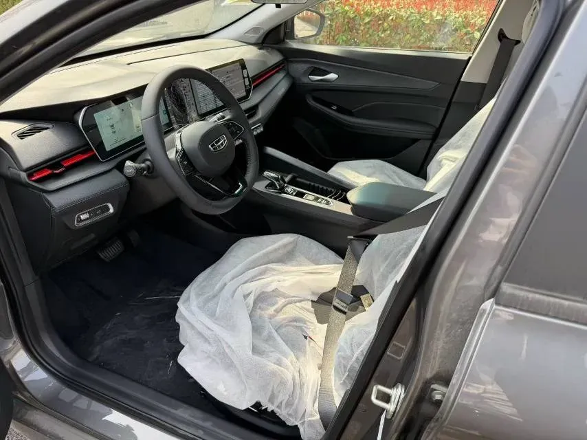 2024 Geely Binray 1.5T 181HP L4 7DCT,autocango,china used car exporter,china ev exporter,chinese used car exporter,chinese used ev exporter