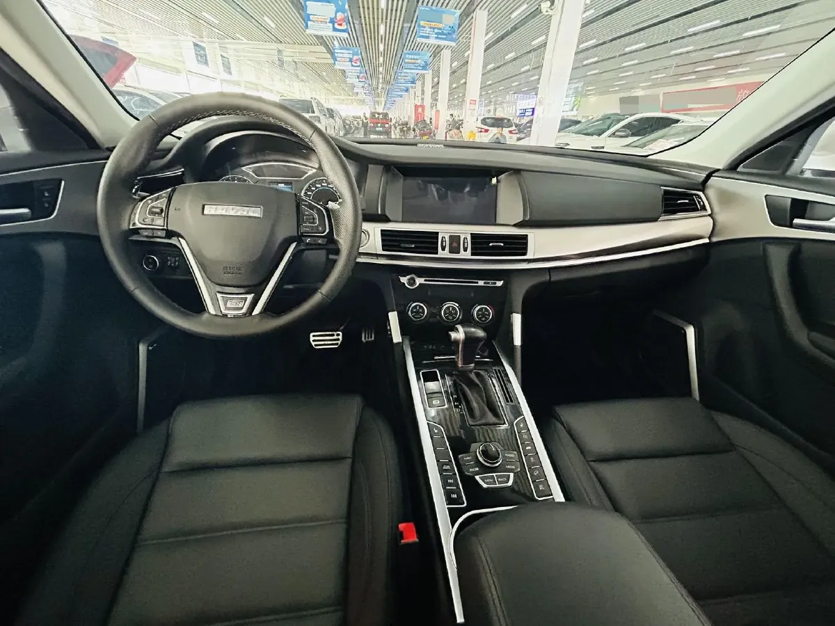 2017 Haval H7 2.0T 231HP L4 6DCT,autocango,china used car exporter,china ev exporter,chinese used car exporter,chinese used ev exporter