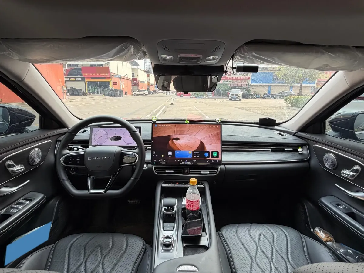 2025 Chery Arrizo 8 Pro 1.6T 197HP L4 7DCT,autocango,china used car exporter,china ev exporter,chinese used car exporter,chinese used ev exporter