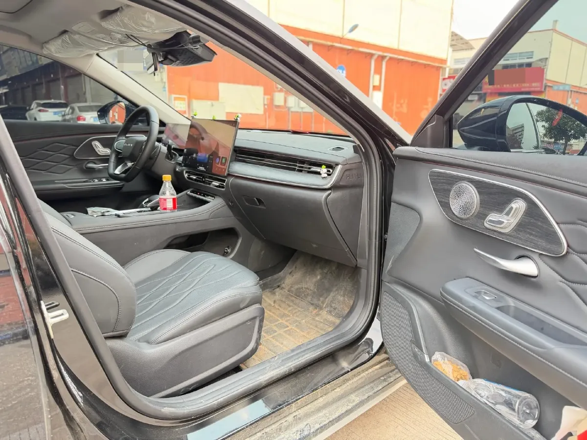 2025 Chery Arrizo 8 Pro 1.6T 197HP L4 7DCT,autocango,china used car exporter,china ev exporter,chinese used car exporter,chinese used ev exporter