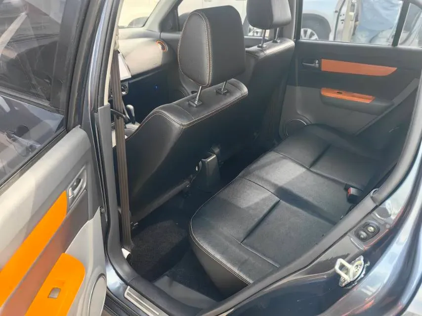 2015 Suzuki Swift 1.5L 103HP L4 4AT,autocango,china used car exporter,china ev exporter,chinese used car exporter,chinese used ev exporter