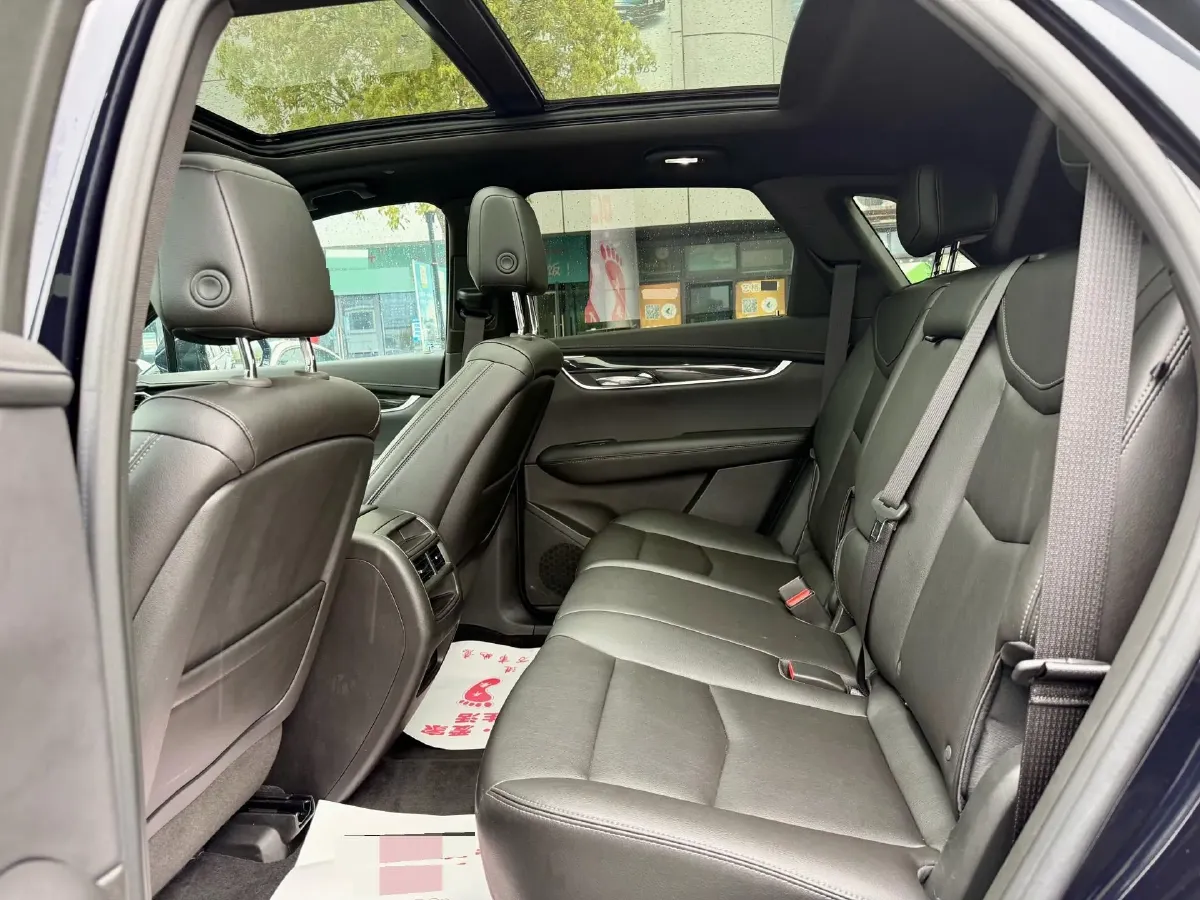 2021 Cadillac XT5 2.0T 237HP L4 9AT,autocango,china used car exporter,china ev exporter,chinese used car exporter,chinese used ev exporter