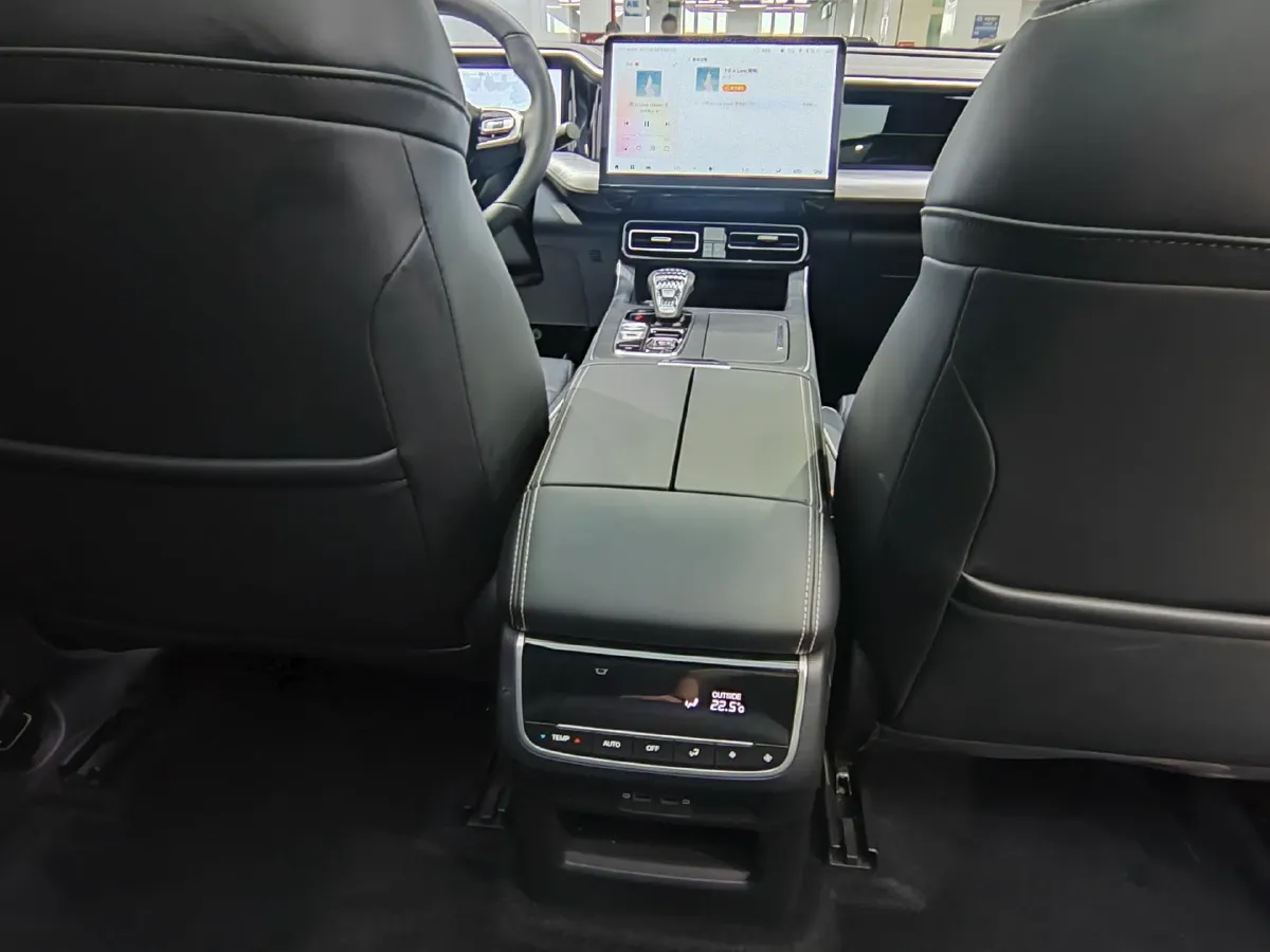 2022 GAC Trumpchi GS8 2.0T 252HP L4 8AT,autocango,china used car exporter,china ev exporter,chinese used car exporter,chinese used ev exporter