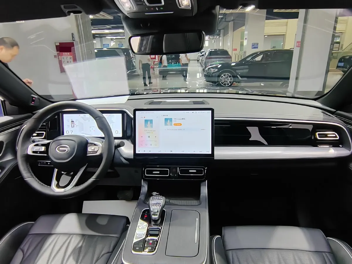 2022 GAC Trumpchi GS8 2.0T 252HP L4 8AT,autocango,china used car exporter,china ev exporter,chinese used car exporter,chinese used ev exporter