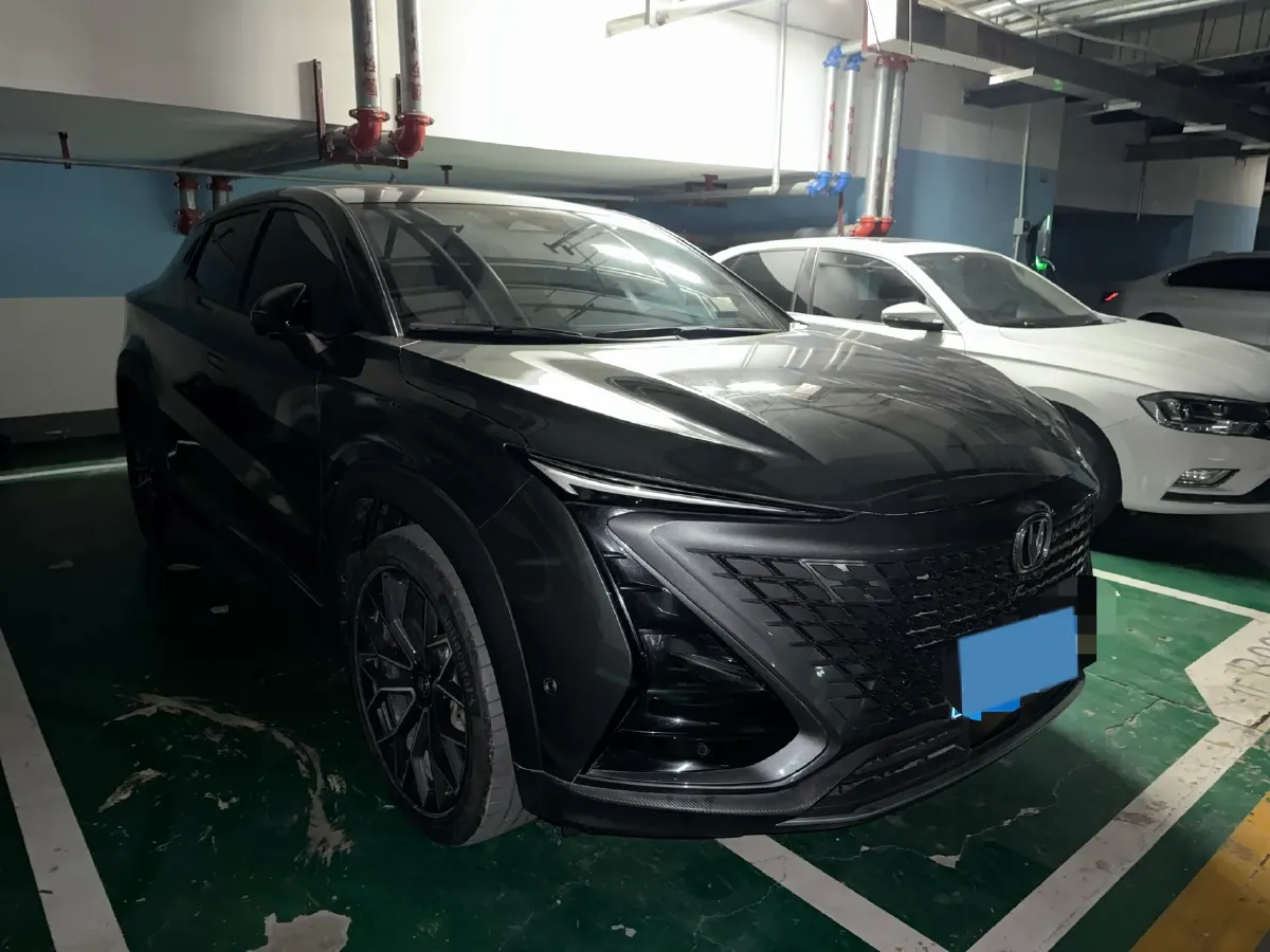 2022 ChangAn UNI-T 1.5T 188HP L4 7DCT,autocango,china used car exporter,china ev exporter,chinese used car exporter,chinese used ev exporter