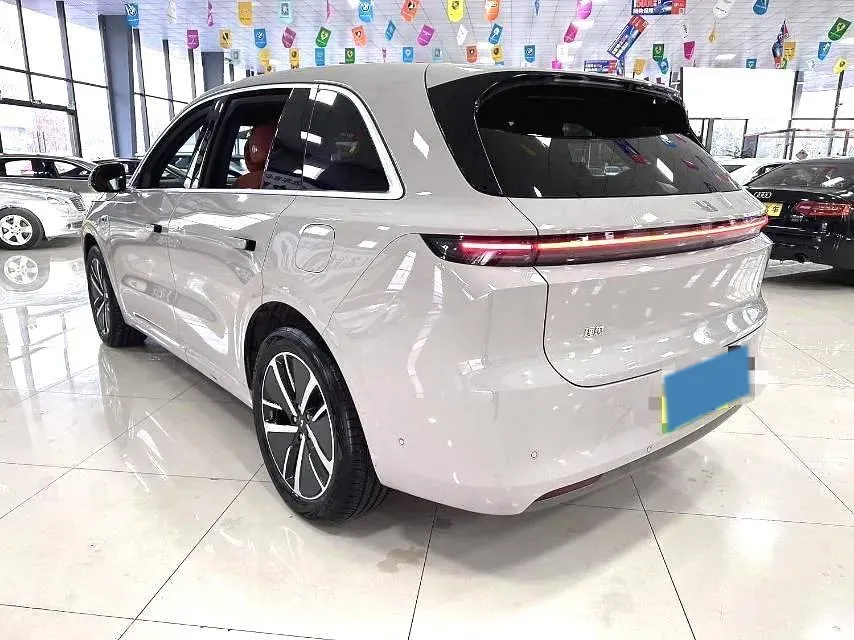 2024 Li L6 Range Extended 154HP L4 REEV 36.8KWH,autocango,china used car exporter,china ev exporter,chinese used car exporter,chinese used ev exporter