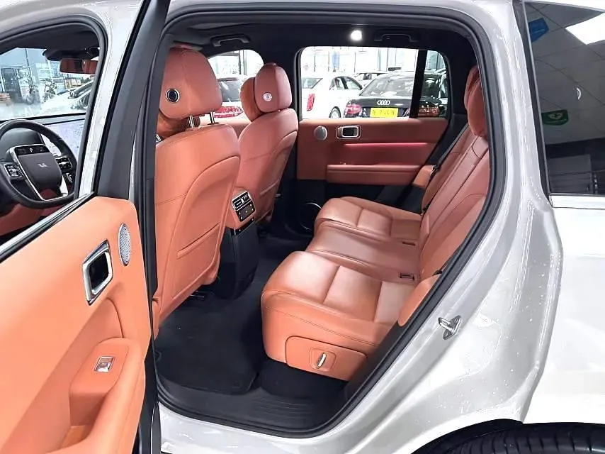 2024 Li L6 Range Extended 154HP L4 REEV 36.8KWH,autocango,china used car exporter,china ev exporter,chinese used car exporter,chinese used ev exporter