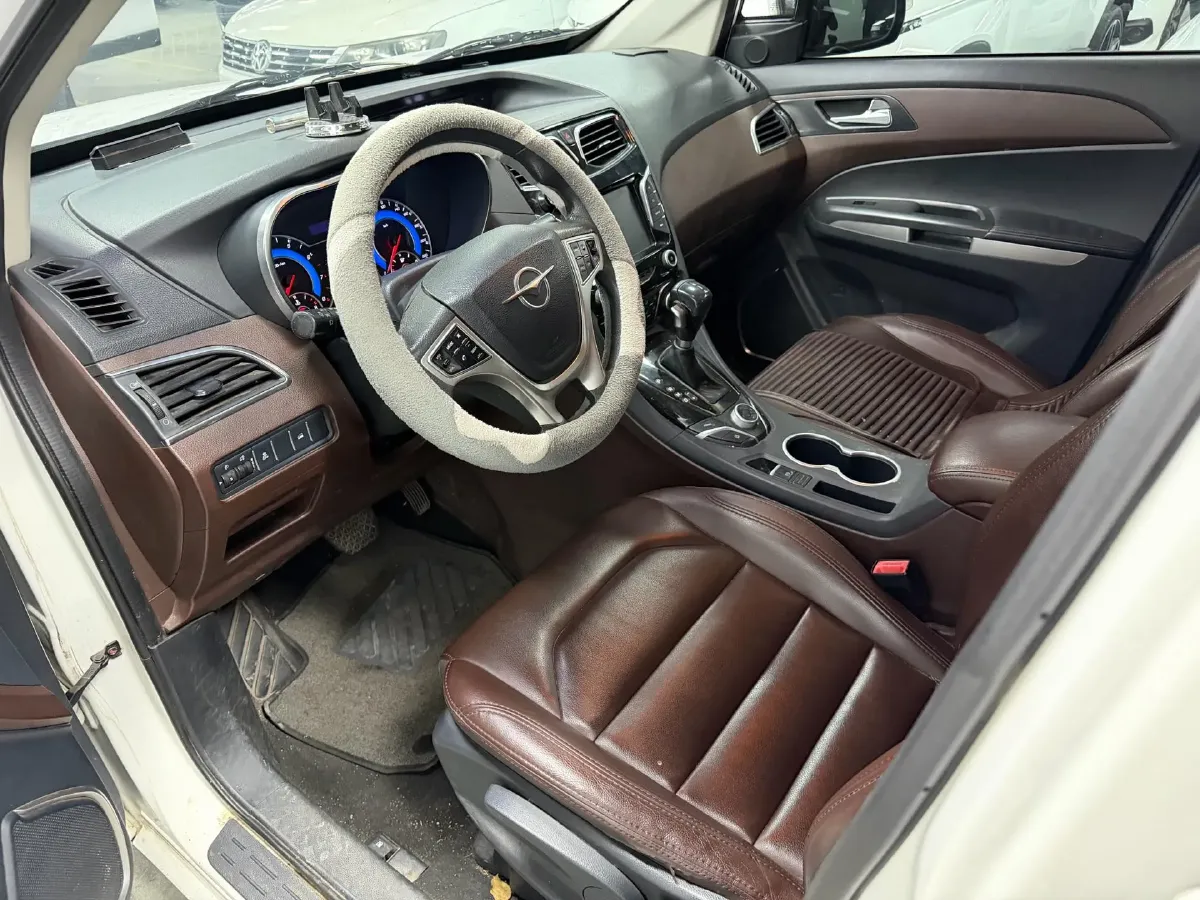 2017 HaiMa Family F7 1.5T 165HP L4 6AT,autocango,china used car exporter,china ev exporter,chinese used car exporter,chinese used ev exporter