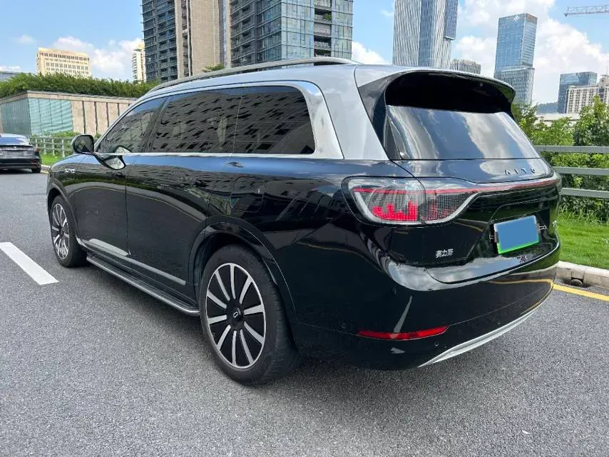 2024 AITO AITO M9 1.5T 152HP L4 REEV 42KWH,autocango,china used car exporter,china ev exporter,chinese used car exporter,chinese used ev exporter