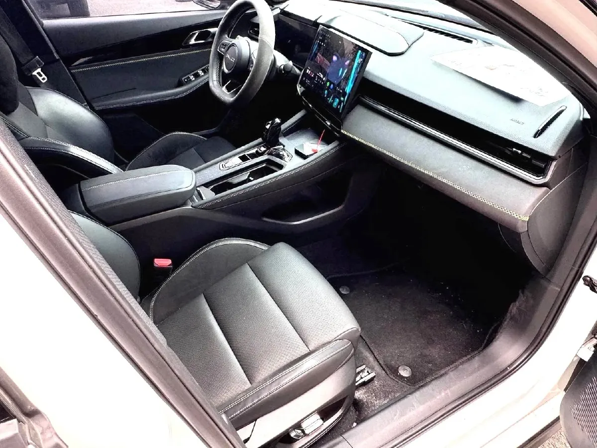 2023 MAXUS G50 1.5T 181HP L4 7DCT,autocango,china used car exporter,china ev exporter,chinese used car exporter,chinese used ev exporter