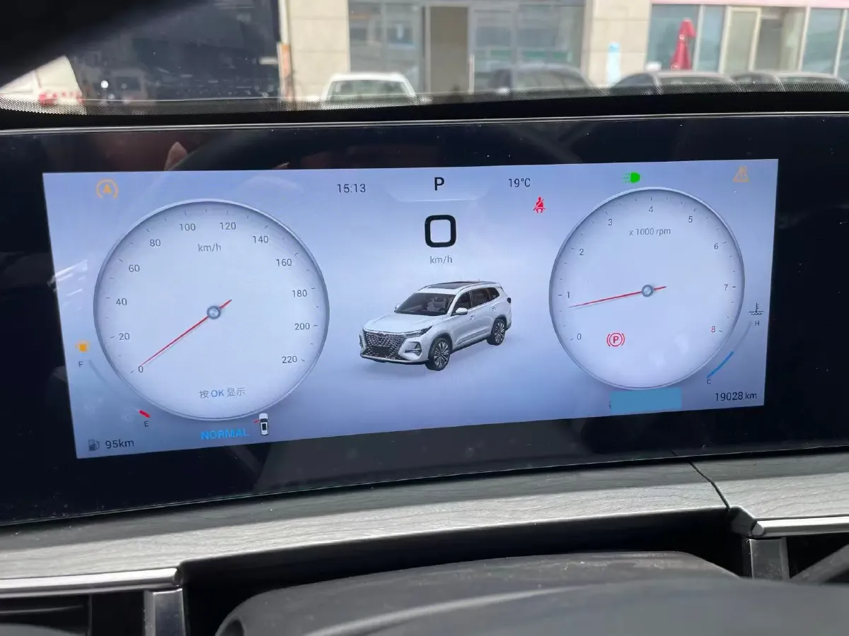 2024 Chery Tiggo 8 PRO 1.6T 197HP L4 7DCT,autocango,china used car exporter,china ev exporter,chinese used car exporter,chinese used ev exporter