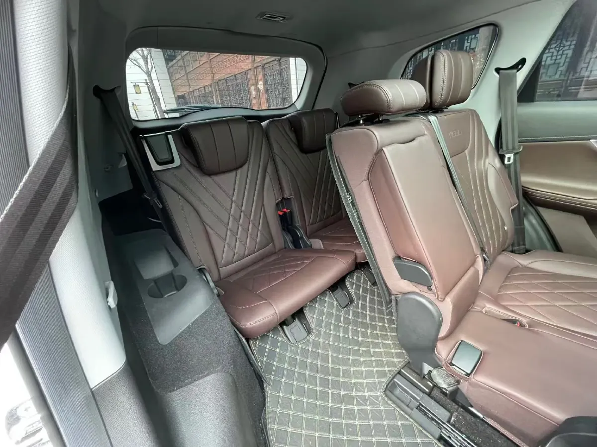 2024 Chery Tiggo 8 PRO 1.6T 197HP L4 7DCT,autocango,china used car exporter,china ev exporter,chinese used car exporter,chinese used ev exporter