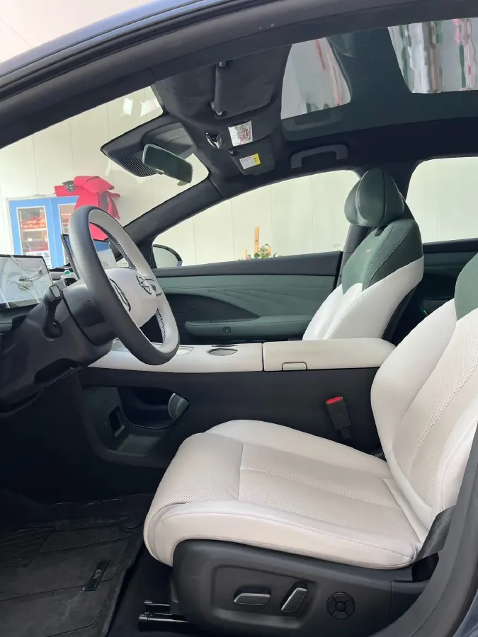 2025 Nissan N7 BEV 73KWH,autocango,china used car exporter,china ev exporter,chinese used car exporter,chinese used ev exporter