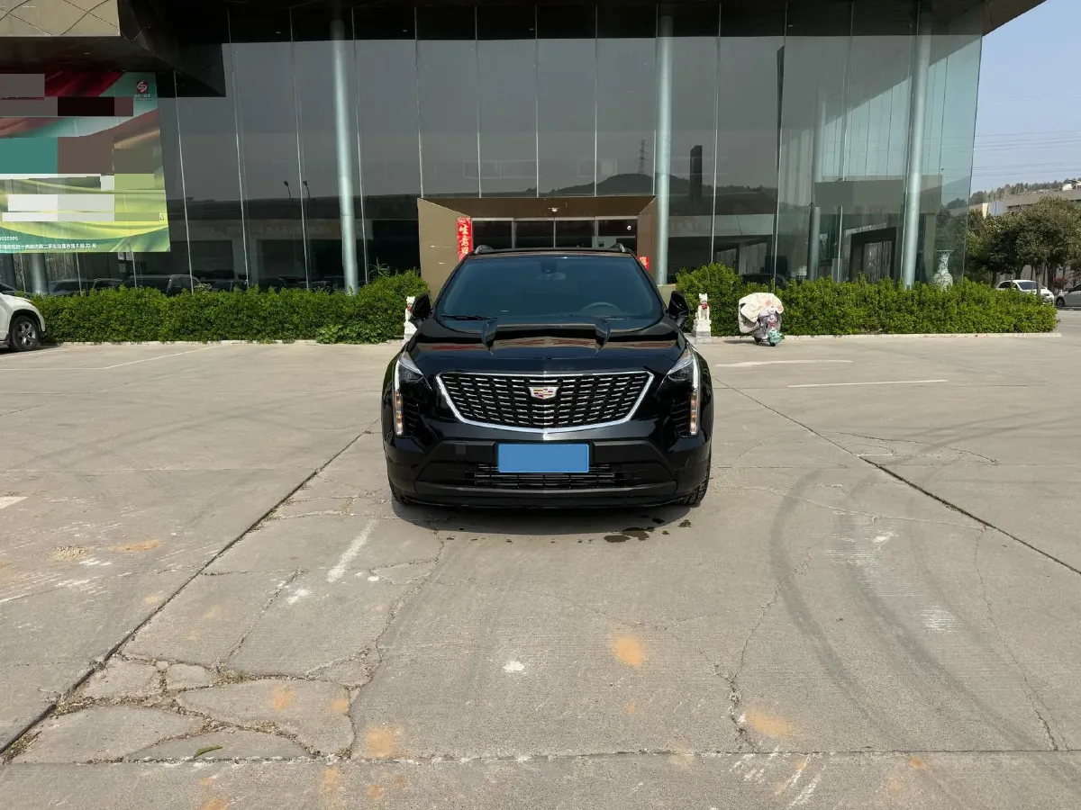 2022 Cadillac XT4 2.0T 237HP L4 9AT,autocango,china used car exporter,china ev exporter,chinese used car exporter,chinese used ev exporter