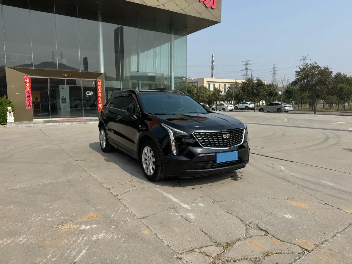 2022 Cadillac XT4 2.0T 237HP L4 9AT,autocango,china used car exporter,china ev exporter,chinese used car exporter,chinese used ev exporter