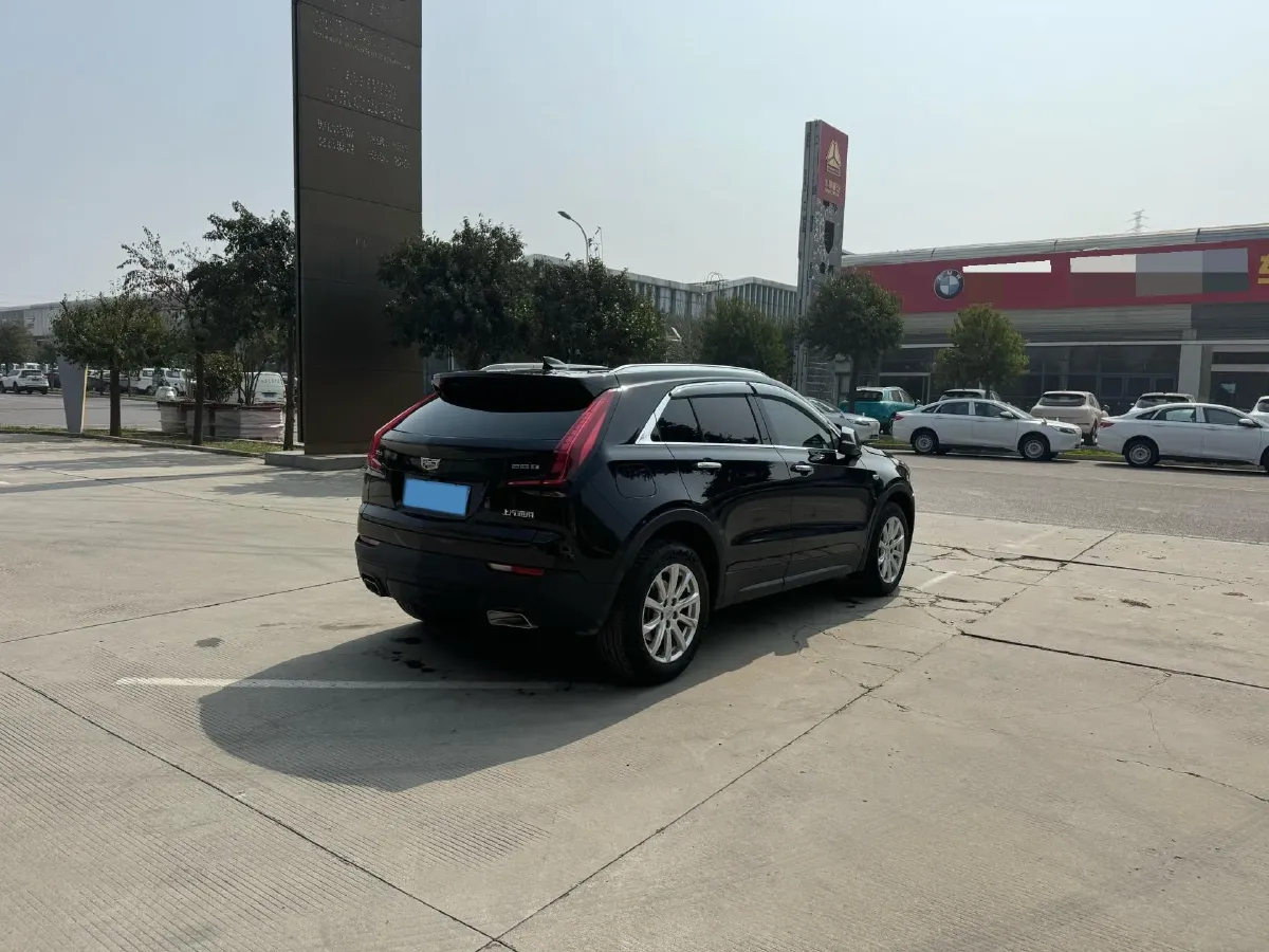 2022 Cadillac XT4 2.0T 237HP L4 9AT,autocango,china used car exporter,china ev exporter,chinese used car exporter,chinese used ev exporter