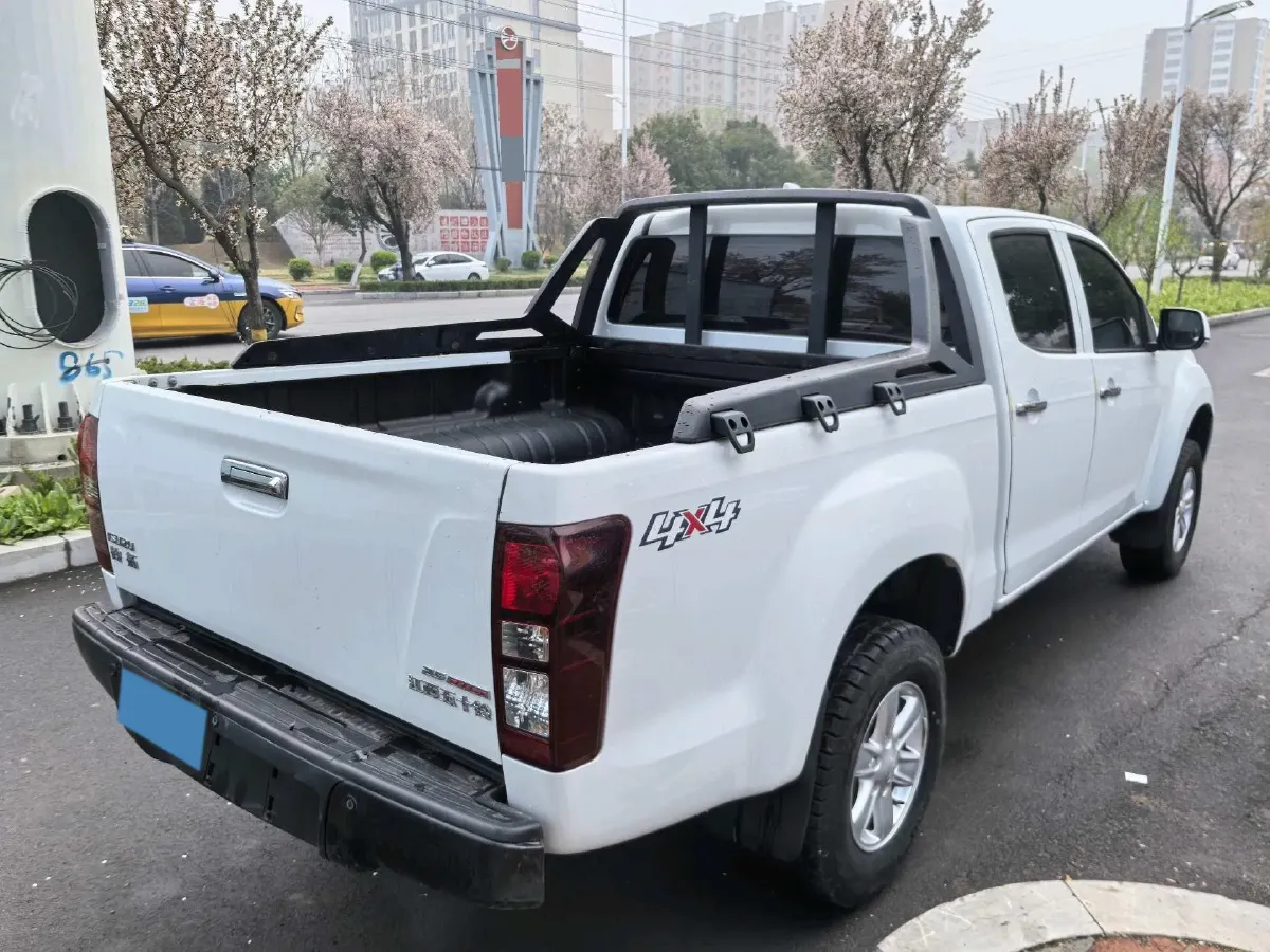 2020 Isuzu LingTuo 2.5T 150HP L4 6AT,autocango,china used car exporter,china ev exporter,chinese used car exporter,chinese used ev exporter