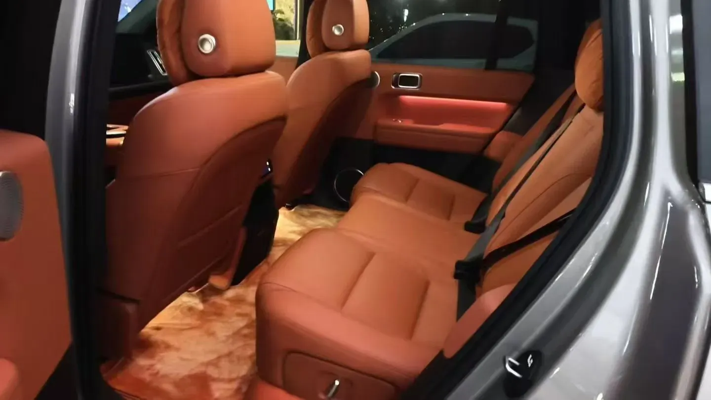 2024 Li L6 Range Extended 154HP L4 REEV 36.8KWH,autocango,china used car exporter,china ev exporter,chinese used car exporter,chinese used ev exporter