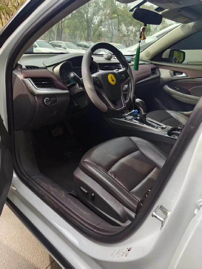 2018 Chevrolet Malibu 1.5T 170HP L4 6AT,autocango,china used car exporter,china ev exporter,chinese used car exporter,chinese used ev exporter