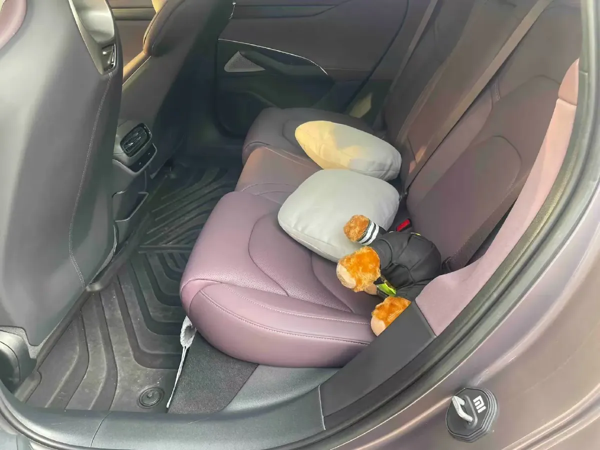 2024 MI SU7 BEV 101KWH,autocango,china used car exporter,china ev exporter,chinese used car exporter,chinese used ev exporter