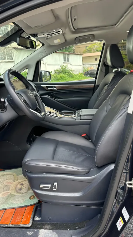 2021 GAC Trumpchi M8 2.0T 252HP L4 8AT,autocango,china used car exporter,china ev exporter,chinese used car exporter,chinese used ev exporter