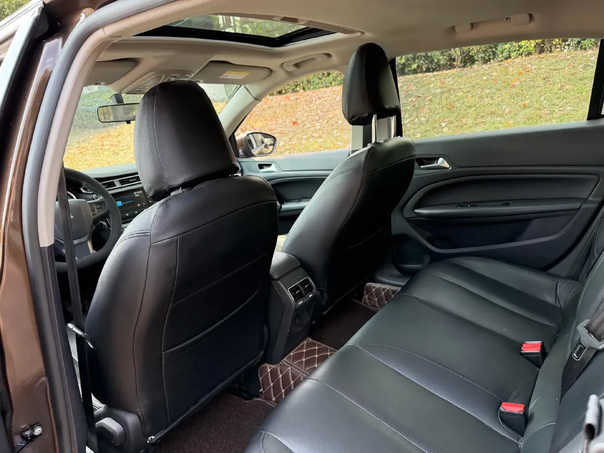 2018 Peugeot 408 1.6T 167HP L4 6AT,autocango,china used car exporter,china ev exporter,chinese used car exporter,chinese used ev exporter