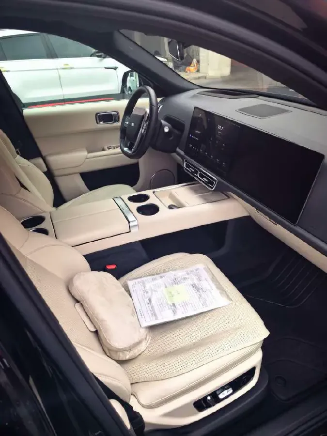 2023 Li L9 Range Extended 154HP REEV 42.6KWH,autocango,china used car exporter,china ev exporter,chinese used car exporter,chinese used ev exporter