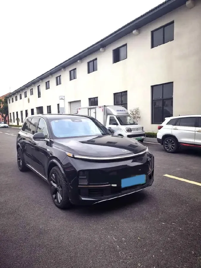 2023 Li L9 Range Extended 154HP REEV 42.6KWH,autocango,china used car exporter,china ev exporter,chinese used car exporter,chinese used ev exporter