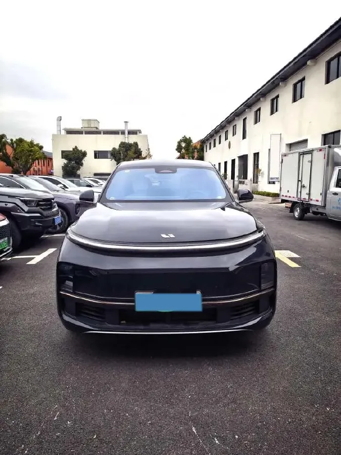2023 Li L9 Range Extended 154HP REEV 42.6KWH,autocango,china used car exporter,china ev exporter,chinese used car exporter,chinese used ev exporter