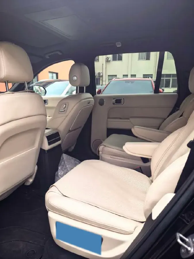 2023 Li L9 Range Extended 154HP REEV 42.6KWH,autocango,china used car exporter,china ev exporter,chinese used car exporter,chinese used ev exporter