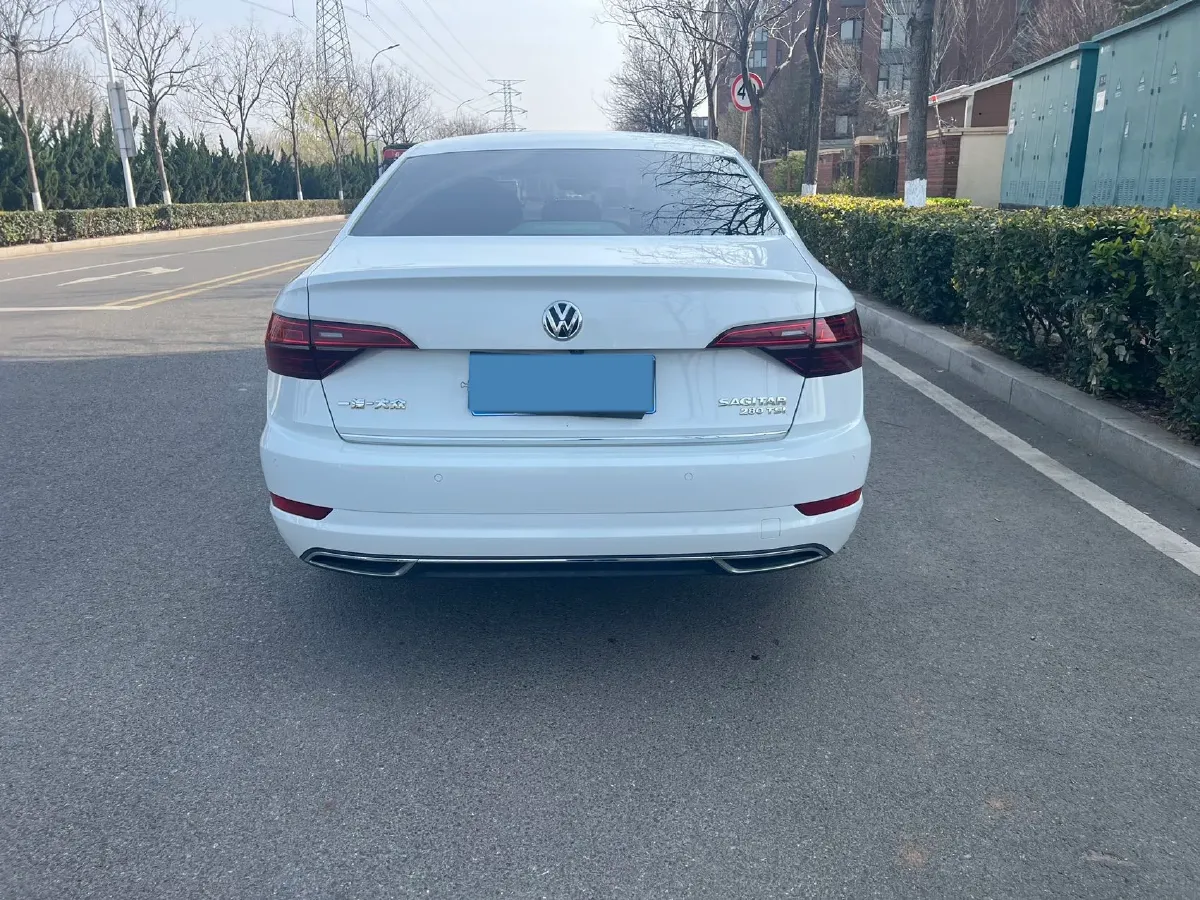2019 Luxgen Grand 7 MPV 2.0T 188HP L4 6AT,autocango,china used car exporter,china ev exporter,chinese used car exporter,chinese used ev exporter