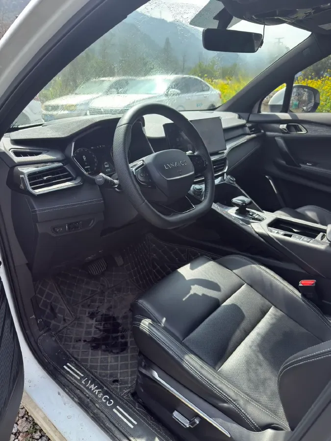 2023 LYNK&CO 06 1.5T 181HP L4 7DCT,autocango,china used car exporter,china ev exporter,chinese used car exporter,chinese used ev exporter